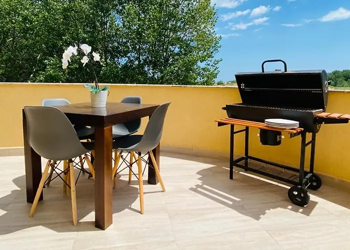 Apartello Premier - Sea & Pool View - Апартамент