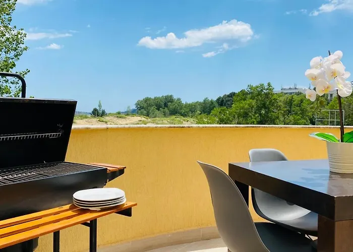 Apartello Premier - Sea & Pool View - Апартаменты